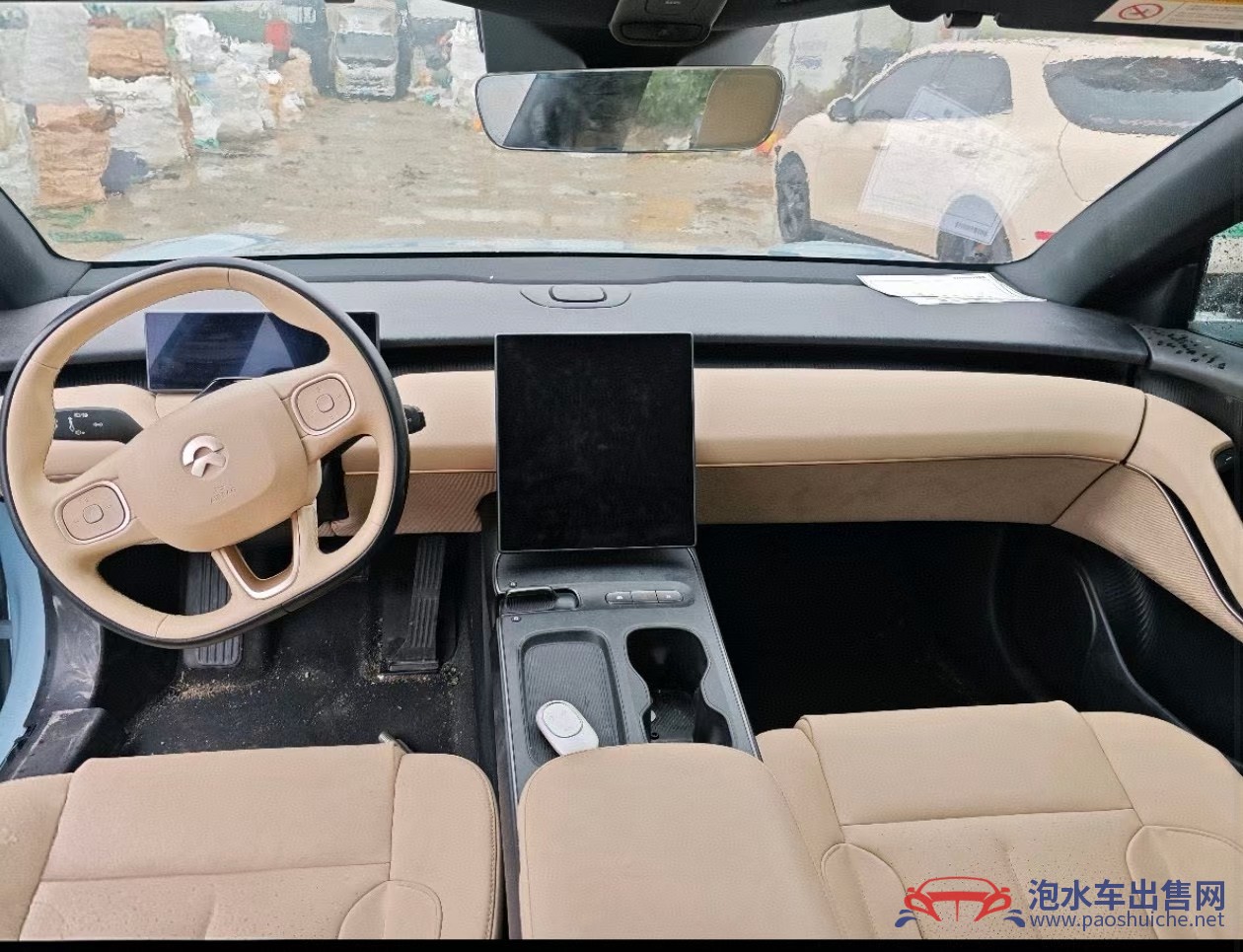 什么險種泡水車可以賠償？泡水車理賠指南：車損險與涉水險雙重保障-泡水車