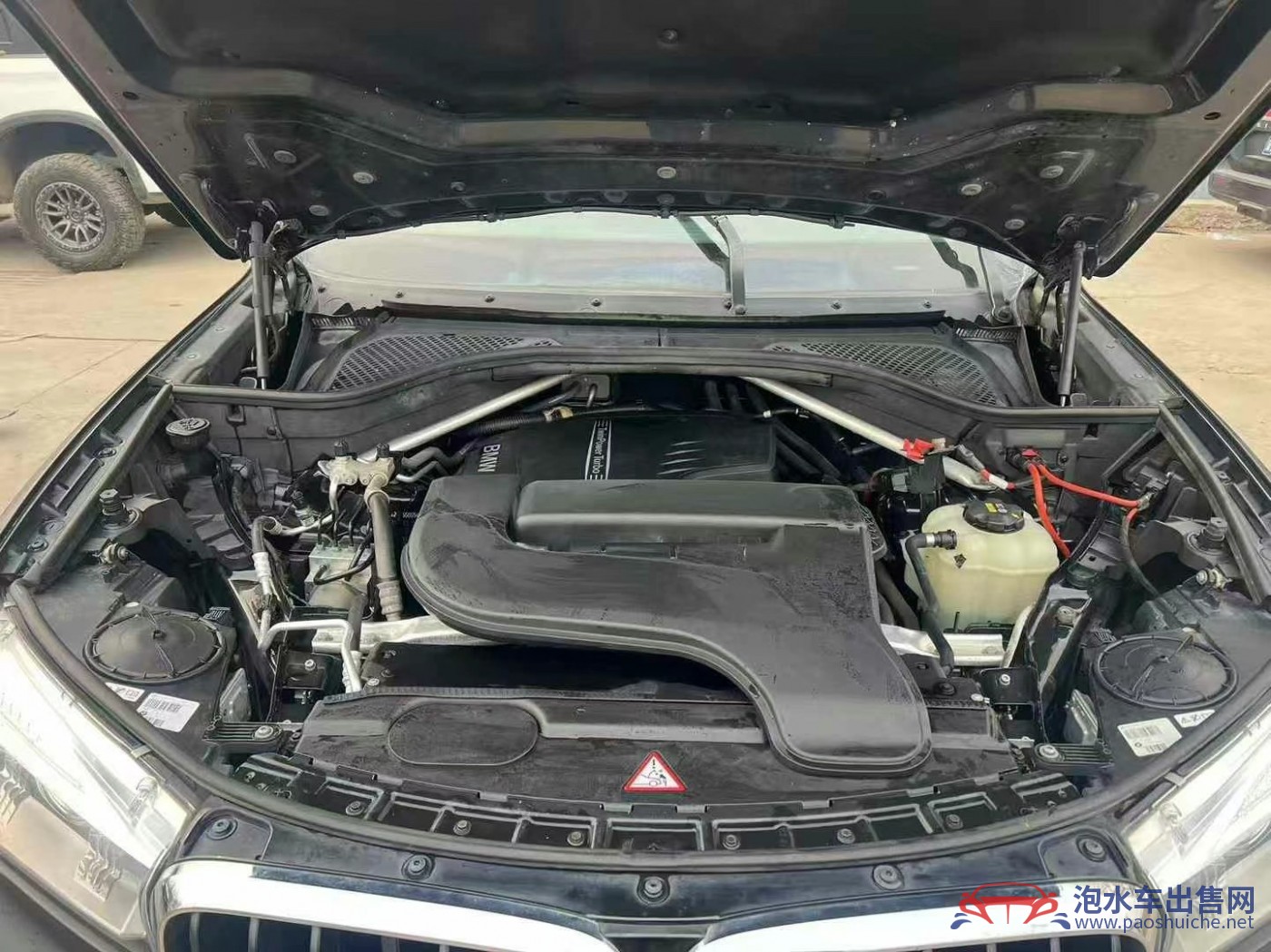二級(jí)泡水車(chē)修好后影響大嗎？需謹(jǐn)慎評(píng)估-泡水車(chē)維修