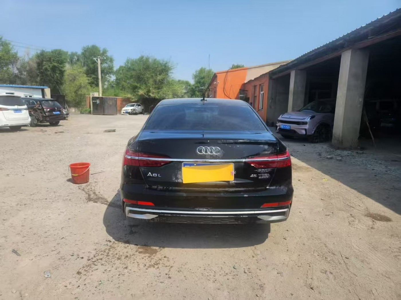 泡水車和正常車差多少錢？10萬的新車泡水后還能賣多少？