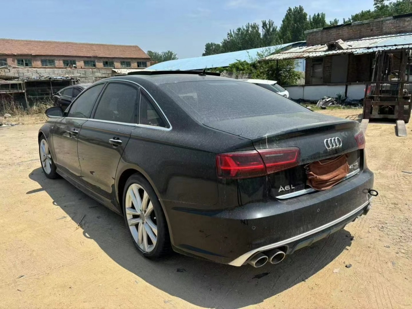 泡水車定損需要拆解嗎？詳細(xì)解讀流程與原因-泡水車定損